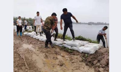 “实干书记”的人生答卷 | 祖孙三代守大堤