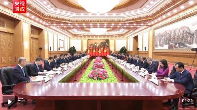 独家视频丨习近平同苏林会谈：愿同越方秉持初心 赓续友谊 团结协作 相互支持