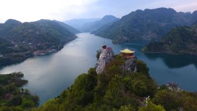 优化旅游配套服务 让游客宾至如归
