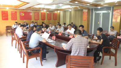 7月4日，406名考生接受义务教育学校教师面试