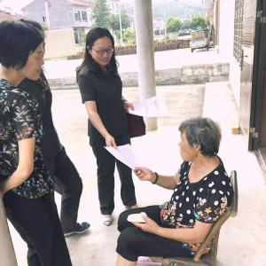 县法院进村入企走访宣传扫黑除恶  