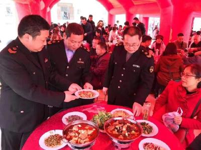 县食品药品监督管理局：多措并举确保农村聚餐食品安全  
