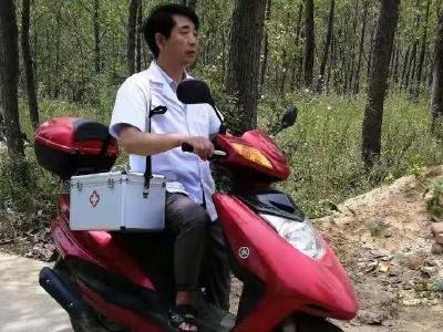 村民健康的“守护神”  ——记九集镇木林村卫生室乡村医生冯祖高