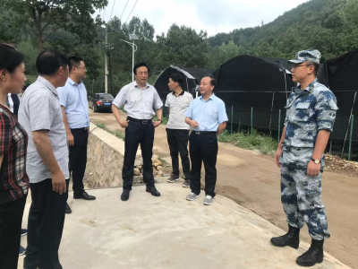 【快讯】王鹏调研精准扶贫工作  