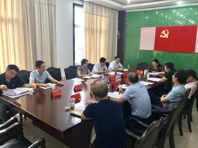 县委十四届七次全体（扩大）会议第四组讨论会议召开  