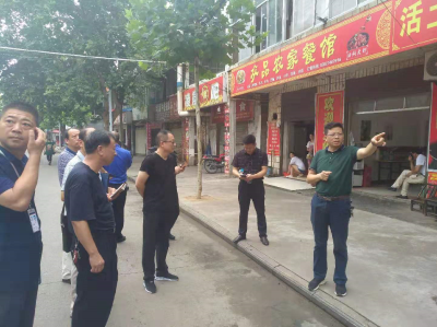 查找问题，现场交办，全力助推文庙路专项整治行动  