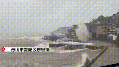 狂风暴雨，总有人用尽全力默默保护你