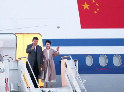 “家庭暖男”习近平 