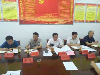 县委十四届七次全体（扩大）会议第十一组讨论会议召开  