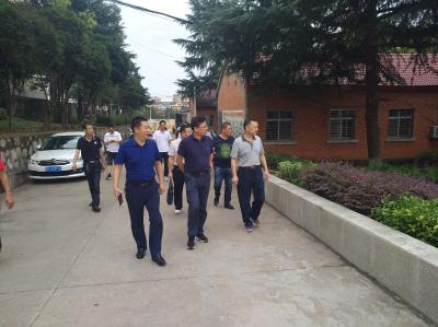 县领导检查南一中秋季开学暨校园安全工作