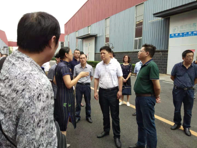 【快讯】全省残疾人就业创业培训班学员到我县参观  