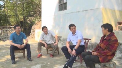 县领导看望慰问因公牺牲民警家属  