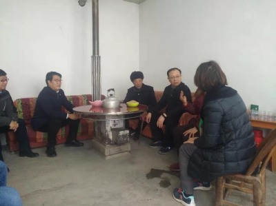 市领导到我县巡检镇调研精准扶贫工作  
