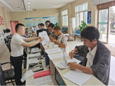 武安镇财政所积极推进  农村集体经济组织登记赋码工作