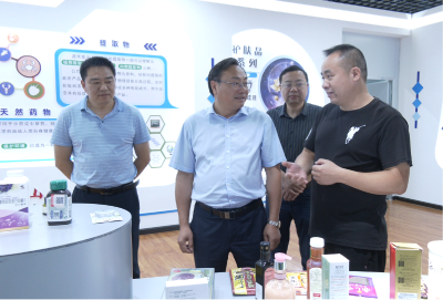 市领导到我县调研农产品出口企业生产经营情况