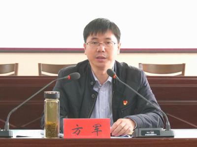 我县召开引进人才座谈会