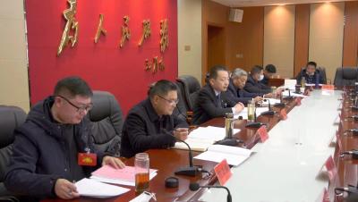 陈栋参加全会分组讨论