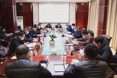 ​省疫情防控专项检查组检查我县疫情防控工作
