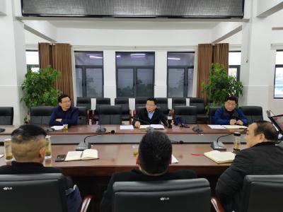 县领导协调推进教育重点项目建设工作