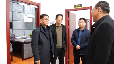 市领导到我县调研执纪执法综合业务平台运行和美丽乡村建设工作