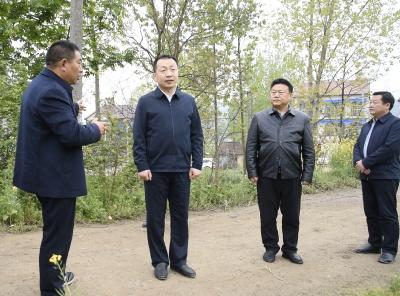 陈栋调研河湖长制工作