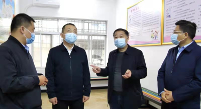 县领导带头接种新冠病毒疫苗  
