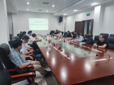 湖北中医药大学到我县考察交流