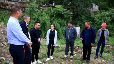 县领导检查防汛工作