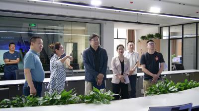 新华社湖北分社领导到我县调研采访