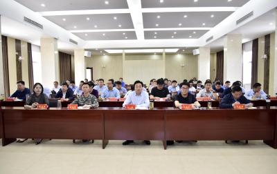 王鹏：抓住重点环节筑牢防汛抗旱坚固防线