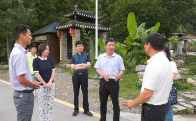 省农业农村厅领导到我县调研乡风文明和农耕文化