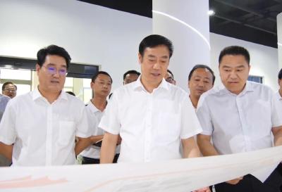 罗兴斌走访调研企业时强调：包保干部要操真心，干实事