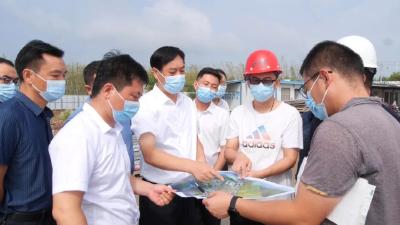 罗兴斌在九集镇调研疫情防控时强调：把压力变责任，把责任变效果，力保一方平安