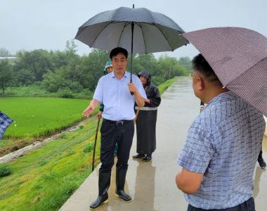罗兴斌：关键时刻，党员干部必须冲锋在前