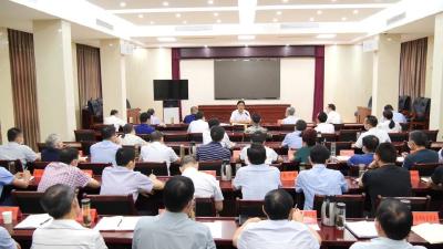 罗兴斌：统筹推进疫情常态化精准防控与经济社会发展，确保实现“全年精彩”