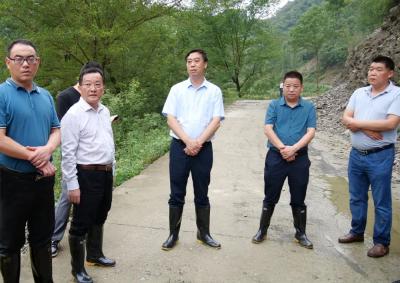 李庙镇再遭洪水袭击！罗兴斌第一时间奔赴现场指挥抢险救灾
