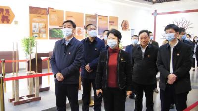 全市第三季度两新党建观摩组到南漳观摩