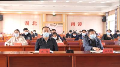我县组织收听收看全国、省、市疫情防控工作视频会