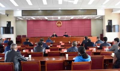 陈栋协调督办县建投集团转型改制工作