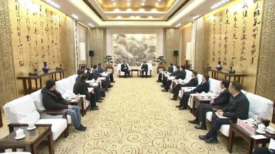 龙佰集团与南漳县签约 投资30亿元，建设“磷酸铁锂和钛产业延链、补链项目”