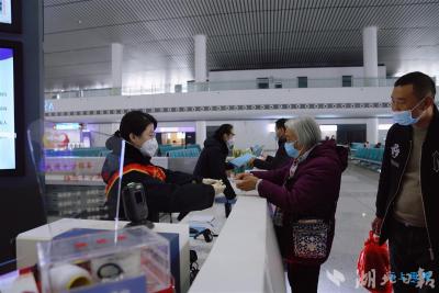 元旦假期武铁共发送旅客162万人次 运送各类物资92万吨