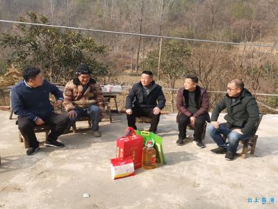 南漳县退役军人事务局开展冬春困难群众走访慰问活动