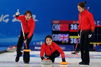 【热点关注】中国女子冰壶大胜英国 但已无缘四强