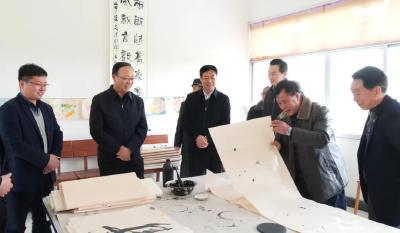 王忠运到南漳调研老年大学建设