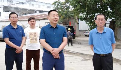 陈栋带头深入企业一线和民生实事项目建设现场开展察民情解民忧暖民心实践活动
