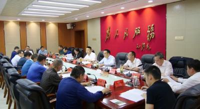 陈栋：分析研判形势，强化对标调度，全力推动经济工作稳进提质、争先进位