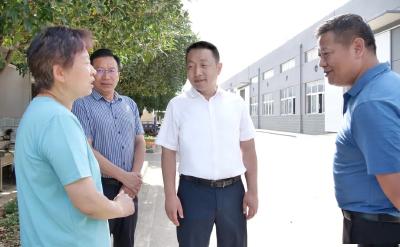 陈栋到企业调研督导重点项目建设，推动实践活动走深走实