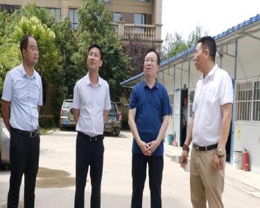 县人大常委会第一督导组督导检查我县大气污染防治工作