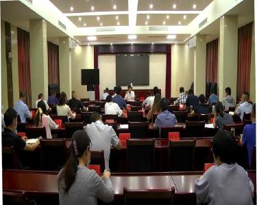 我县组织收听收看全市农民工保障制度全覆盖夏季行动动员部署视频会