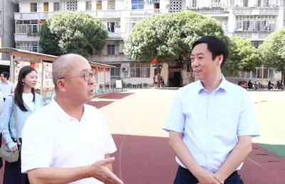 夏佐全杨志莲夫妇回漳走访学校看望师生，谋划下一步捐资助教工作